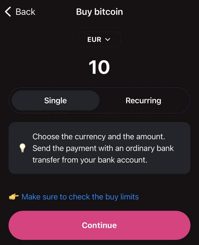 We can create a transaction from 10 to 900€ without giving up privacy